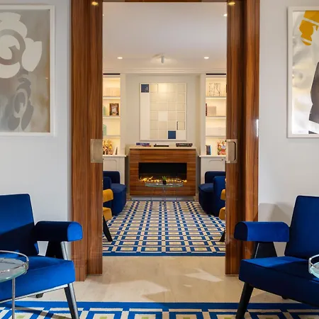 Otel Duminy-vendome 4*