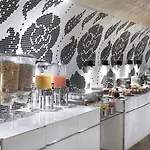 杜米妮旺多姆酒店 酒店