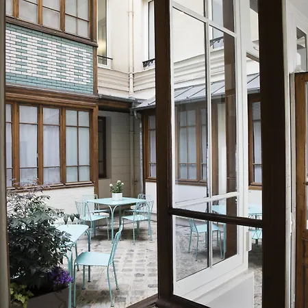 Duminy-vendome 4* París