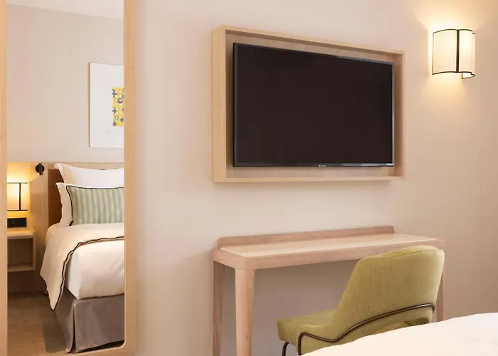 Duminy-vendome 4* París