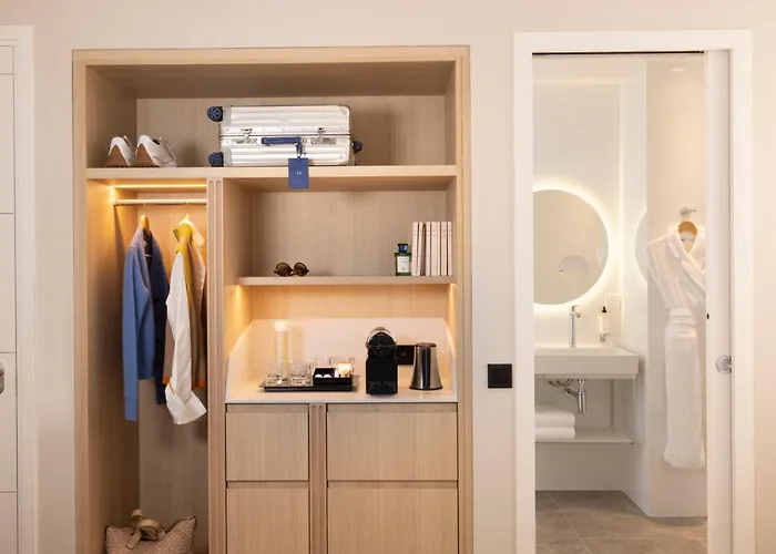 Otel Duminy-vendome 4*