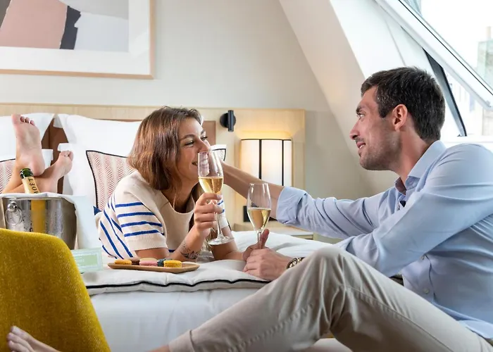 Duminy-vendome 4* פריז