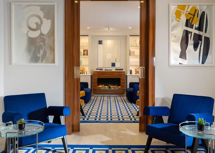 Otel Duminy-vendome 4*