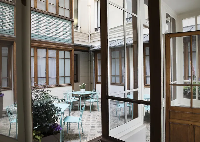 Duminy-vendome 4* París